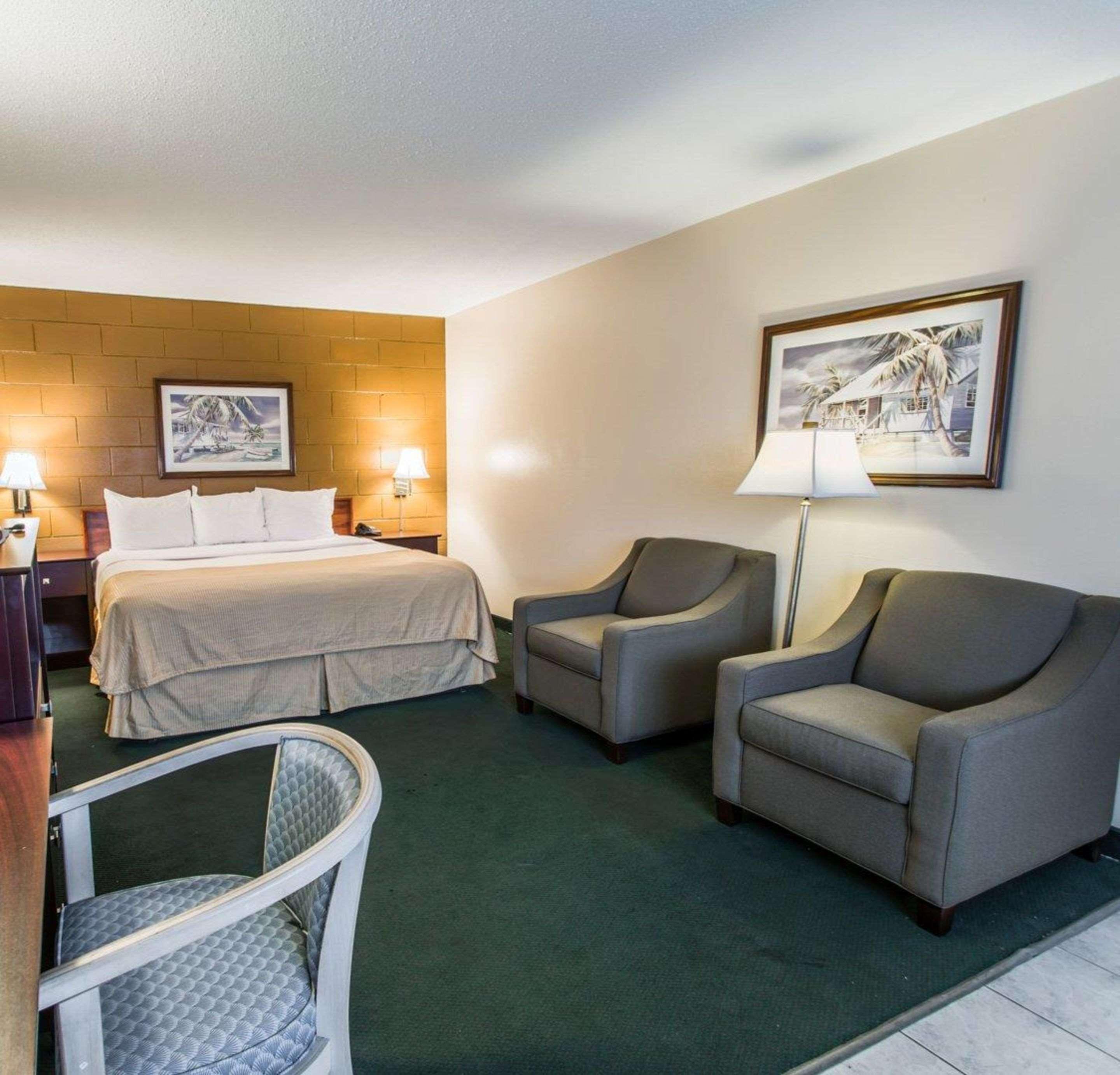 Econo Lodge Cocoa Beach - Near The Port Eksteriør billede