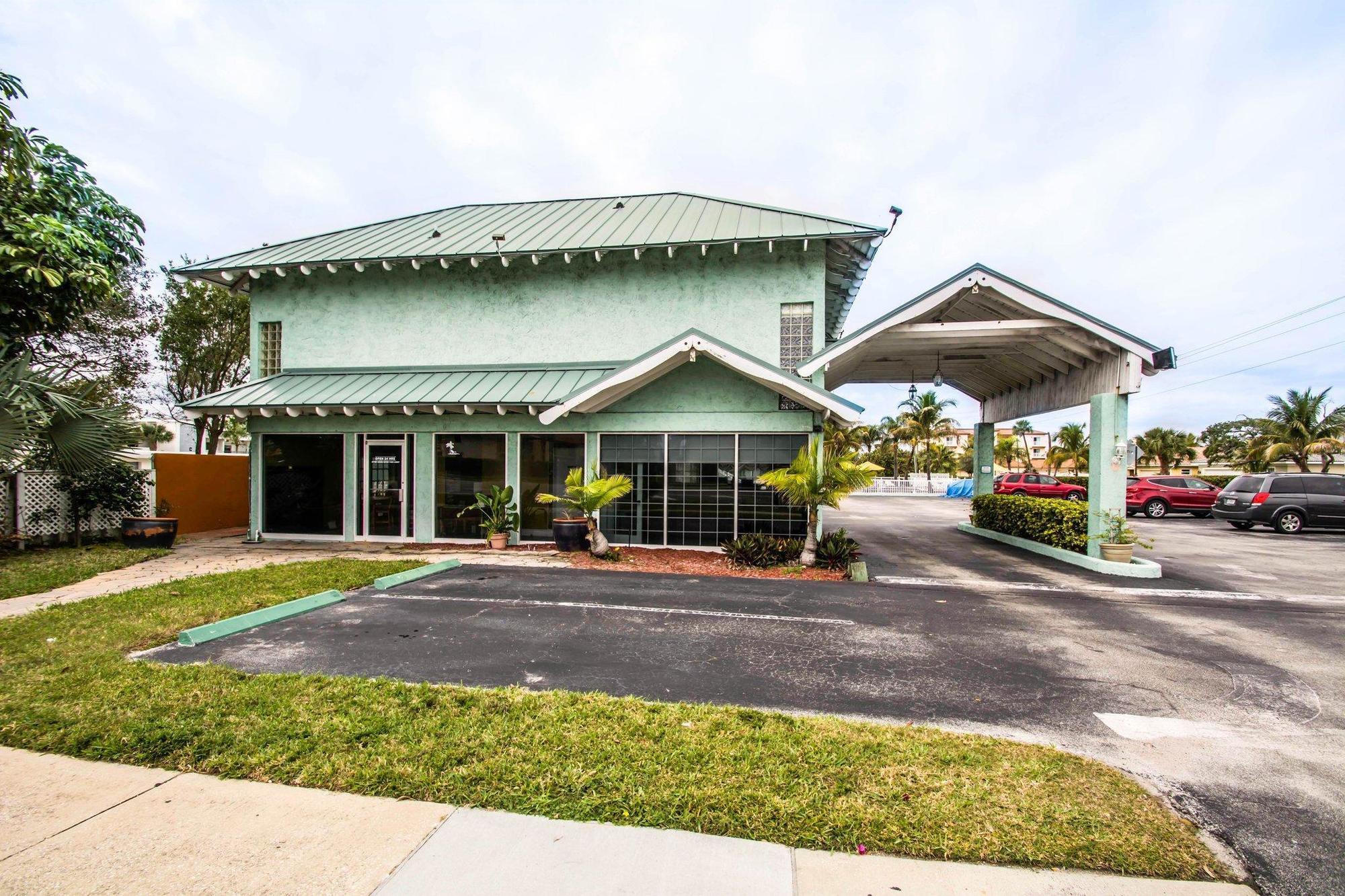Econo Lodge Cocoa Beach - Near The Port Eksteriør billede