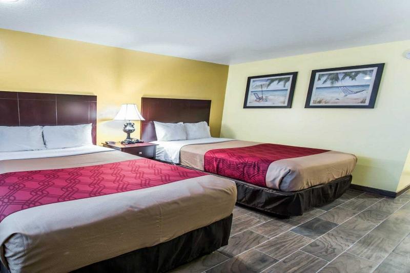 Econo Lodge Cocoa Beach - Near The Port Eksteriør billede