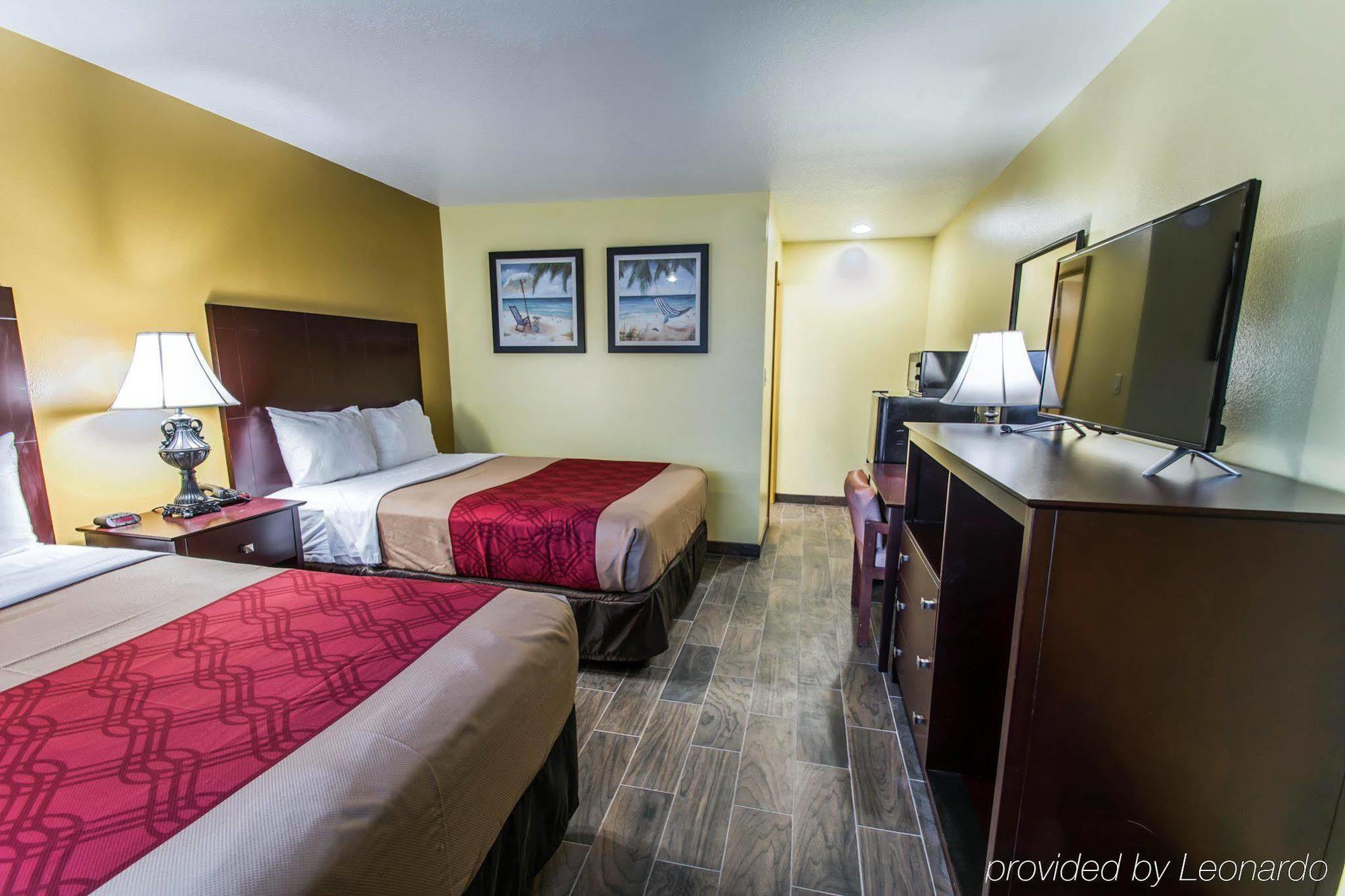 Econo Lodge Cocoa Beach - Near The Port Eksteriør billede