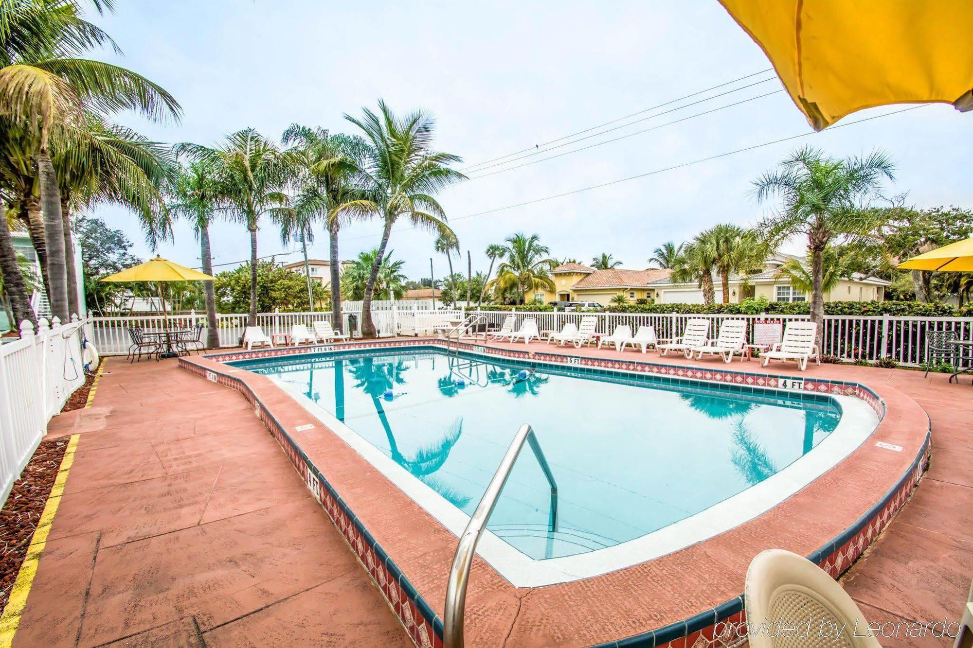 Econo Lodge Cocoa Beach - Near The Port Eksteriør billede